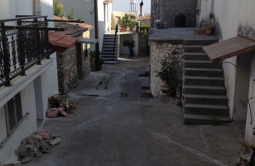 Marathokampos House | 2 floor apartment in picturesque village of Samos, great view.