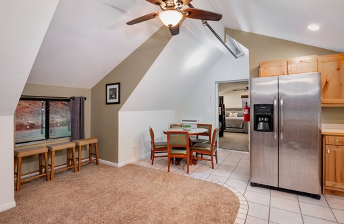Zion National Park South Entrance Apartment | #2 GREAT LOCATION, Zion National Park entrance as close as you can get!