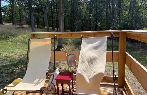 Longhope Ski Chalet | 2 Guests - Pet Friendly - Traditional Gypsy Vardo