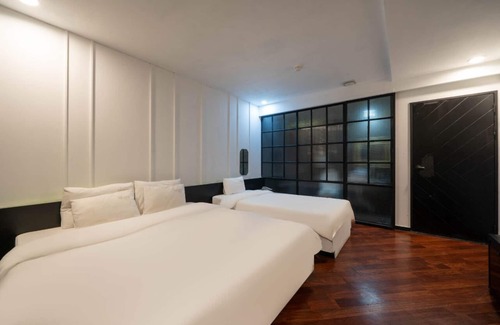 Busanjin Hotel | 2 Heaven Hotel