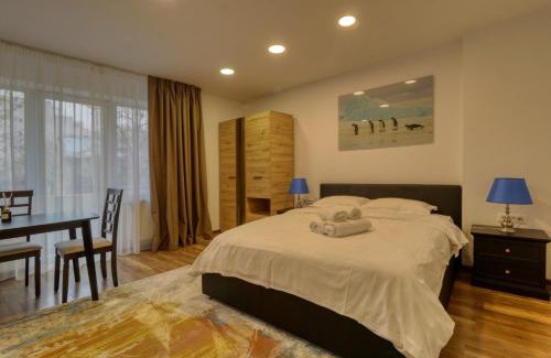 Bucharest City-Centre Apartment | 2 Hidden Gems - all U need - by Uni88 Apart Hotel