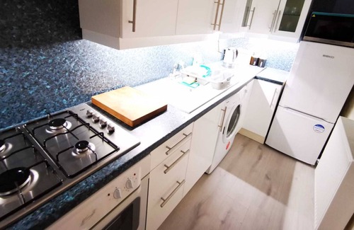 Central Aberdeen Apartment | 2-level apartment