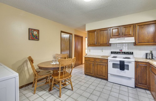 Hutchinson Apartment | 2 Mi to Kansas State Fairgrounds: Cozy Apartment!