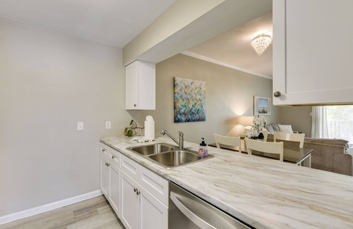 Sandestin Condo | 2 Mi to Ocean! Poolside Escape in Miramar Beach