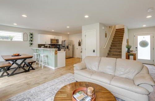 Port Angeles House | 2 Mi to Olympic National Park Hot Tub Haven!