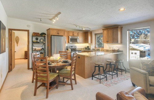Ketchum Apartment | 2 Mi to Sun Valley Resort: Walkable Condo!