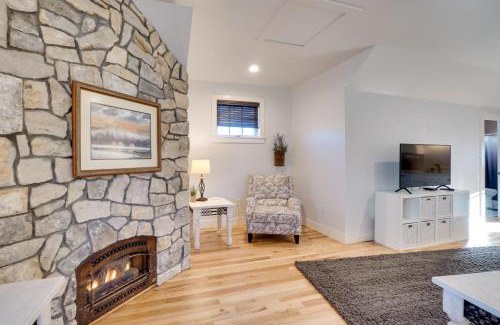 Castle Rock House | 2 Mi to Town Castle Rock Retreat with Fireplace!