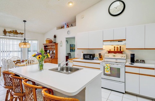 Sebastian Highlands House | 2 Mi to Water: Sebastian Home w/Heated Pool!
