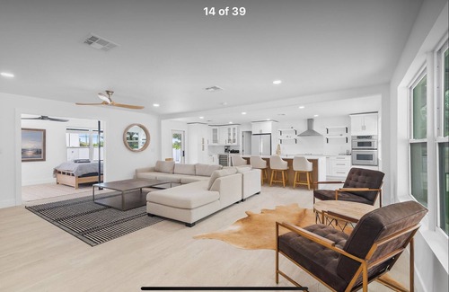 Hobe Sound House | 2 Miles to Beach with large putting green!