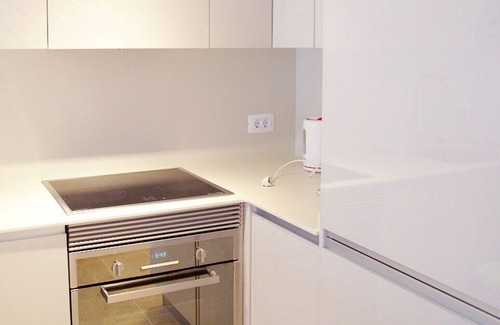 El Madronal Ski Chalet | 2 min Walk to Beach - Private Solarium Bungalow