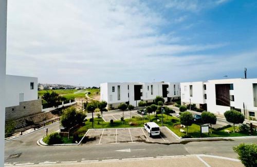 Taghazout Apartment | 2 minutes de la plage , Résidence Tamourrit, Taghazout Bay , vue mer , golf , piscine