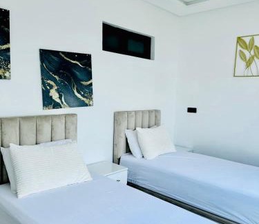 Taghazout Apartment | 2 minutes de la plage , Résidence Tamourrit, Taghazout Bay , vue mer , golf , piscine