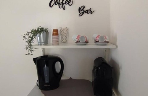 Fiumicino House | 2 minutes from the sea and all services. 9 minutes by car from the airport