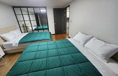 Haeundae Apartment | 2 minutes run to the sea only 152m, special benefit of Spa Waterpark 195m away