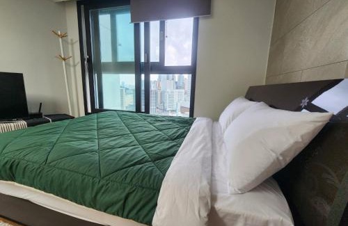Haeundae Apartment | 2 minutes run to the sea only 152m, special benefit of Spa Waterpark 195m away