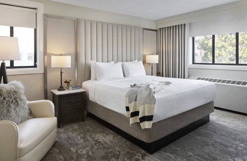 Capitol Hill Hotel | 2 Modern Suites w/Fitness Center & Parking! Near Famous Landmarks!