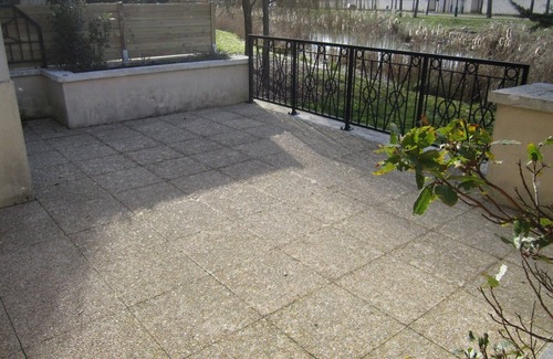 Bailly-Romainvilliers Apartment | 2 PARTS TERRACE EURODISNEY and NEAR GOLF