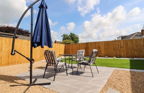 Garstang House | 2 PINE GROVE, pet friendly, with a garden in Garstang