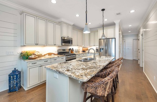 Epworth Acres Condo | 2 Pools! 3BR, 2.5BA, Stunning Complex