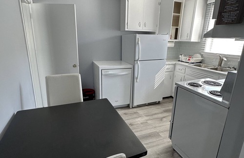 East Kildonan House | 2 Private Bedrooms in Winnipeg1