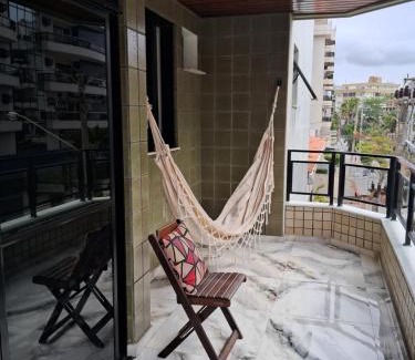 Algodoal Apartment | 2 qrtos 1quadra da PRAIA DO FORTE com GARAGEM, Varanda, elevador, frente rua com vista livre