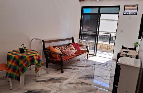 Algodoal Apartment | 2 qrtos 1quadra da PRAIA DO FORTE com GARAGEM, Varanda, elevador, frente rua com vista livre