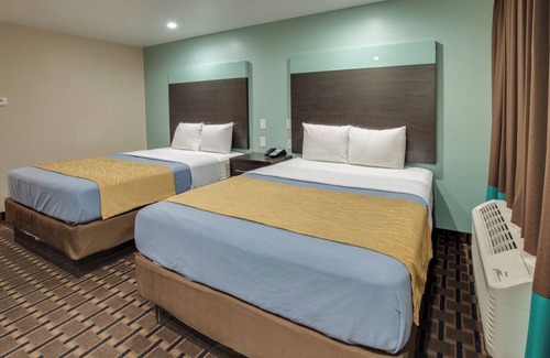 Fort Worth Hotel | 2 Queen Beds Non Smoking - Scottish Inns White Settlement, Budget Friendly Stay