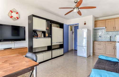 Saint-Pierre-la-Mer Apartment | 2-Room Cabin Apt, 6 Sleeps, Sea Proximity, WiFi, Parking, Saint Pierre La Mer