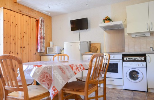 Valloire Apartment | 2-Room Apartment with Mezzanine, Sleeps 6, West-Facing, Near Valloire Center