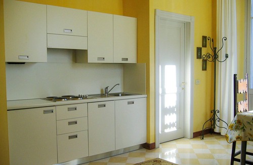 Intra Apartment | 2-room corner apartment with terrace in a quiet and sunny location