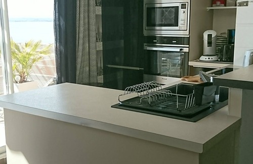Sete Apartment | 2 ROOMS 3* TERRACE PANORAMIC VIEW OF THE SEA AND THAU LAGOON