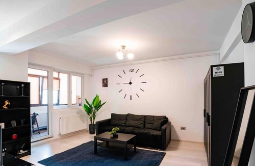 Chiajna Apartment | 2 Rooms Apartment Bucharest Militari Residence bed