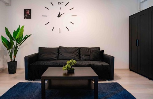Chiajna Apartment | 2 Rooms Apartment Bucharest Militari Residence bed