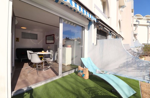 Le Grau-Du-Roi Apartment | 2 rooms large terrace air conditioning parking