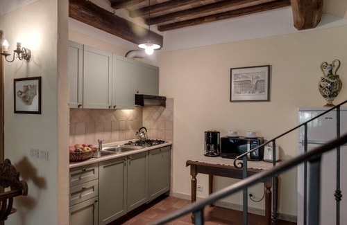 San Macario In Monte Apartment | 2 SIENA - THREE-ROOM APARTMENTS (4+2)