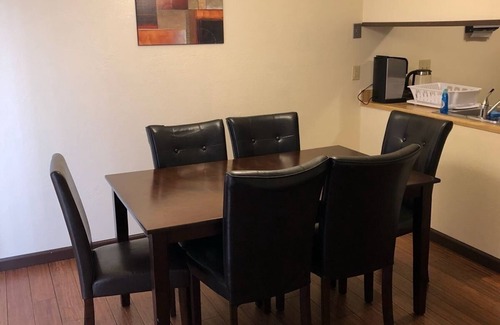 Page House | 2 Story 2 Bedroom Townhome Suite