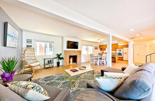 West Newport House | 2 Story Home with Garage 1 Block to the Beach wi