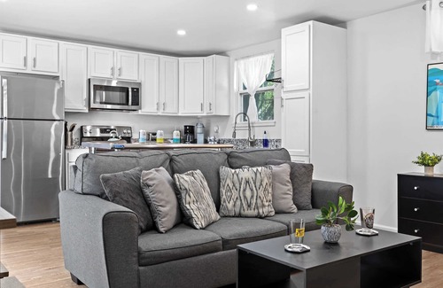 Phoenix Hill Apartment | 2-Story Shipping Container Retreat: Unit #3 & #4