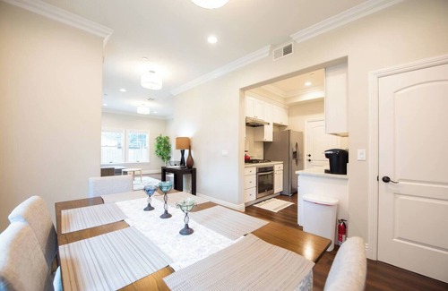 Mid Central House | 2-story spacious townhouse close to food/stores