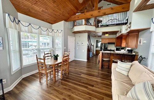 Sloans Valley Boat Rental | 2 Story Stationary- Lee’s Ford Marina