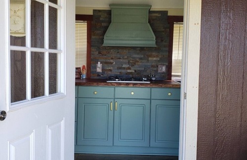 Howey-in-the-Hills House | 2 Tiny Homes on 6 acres with our horse. Rolling hills, pond, sunsets, fire pit.