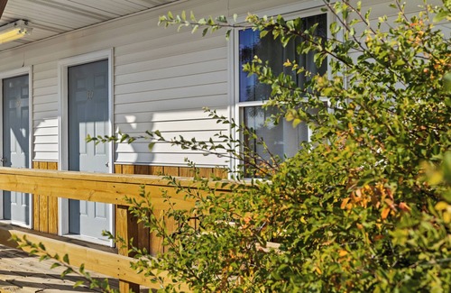 Moorcroft Apartment | 2 Twin Beds, 1 Bath, Studio Apartment in Moorcroft Wyoming