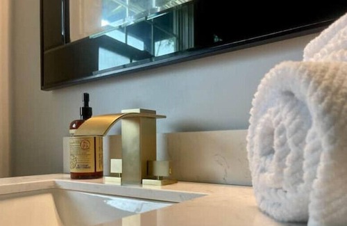 Fredericton Apartment | 2 Unit Duplex (2+2br)