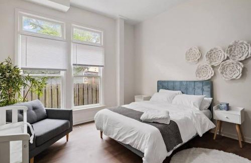 Herron Morton House | 2 Units Combined - Historic 5BR - 2 Living - 2 Kitchens