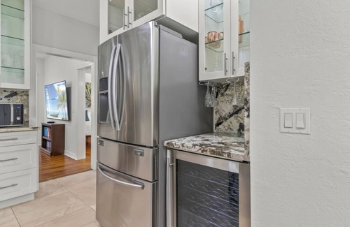 Grandview Heights House | 2 Units w/Heated Pool- 5BR WPB Retreat N Downtown