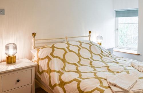 Rhyd-y-clafdy House | 2 White Horses Cottages