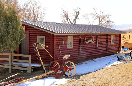 Carbon County House | 20+ Acres of Peace @ The Saratoga Hoemstead