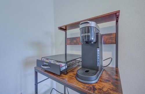 Highlands - Perkins Apartment | 20 Minute Walk to Tiger Stadium - Near Downtown