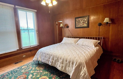 Water Valley Other | 20 Minutes from Oxford - Charming 4-bedroom Farmhouse in peaceful Water Valley