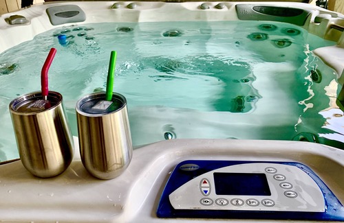 Mead House | 20% Off Winter Stays! Close to Skiing, Boarding & Sledding